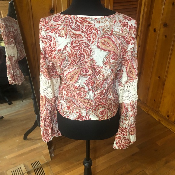 Kendall & Kylie top - Picture 2 of 4